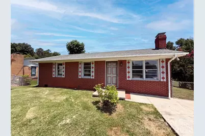 310 W Indiana Avenue, Bessemer City, NC 28016 - Photo 14