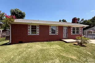310 W Indiana Ave, Bessemer City, NC 28016 - Photo 1