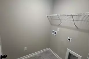 2128 Clapham Ct, Charlotte, NC 28215 - Photo 14