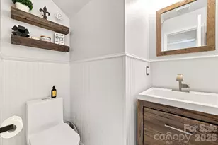 9209 Deer Spring Ln, Charlotte, NC 28210 - Photo 8