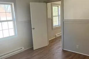 715 Hunt St, Statesville, NC 28677 - Photo 6