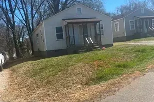 715 Hunt St, Statesville, NC 28677 - Photo 16