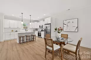 9000 Pinenoll Ln, Charlotte, NC 28215 - Photo 6