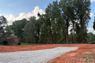 183 Bevis Ln, Statesville, NC 28677 - Photo 2