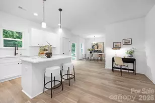 5041 San Francisco Cir, Charlotte, NC 28216 - Photo 10