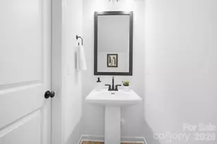 5041 San Francisco Cir, Charlotte, NC 28216 - Photo 28