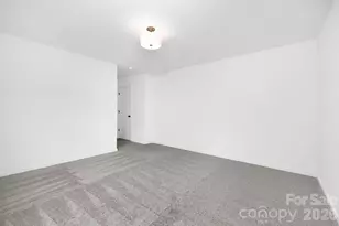 5041 San Francisco Cir, Charlotte, NC 28216 - Photo 22