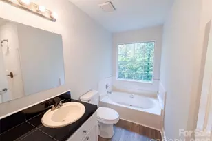 1604 Rocky Glen Ln, Charlotte, NC 28214 - Photo 10