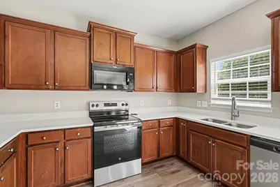 10035 Barrands Lane, Charlotte, NC 28278 - Photo 10