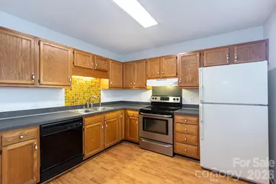 820 SE Clearview Court SE, Concord, NC 28025 - Photo 8