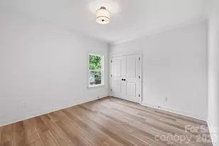9006 Pinenoll Ln, Charlotte, NC 28215 - Photo 26