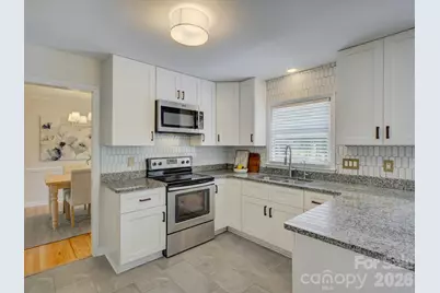 13736 Strathaven Drive, Matthews, NC 28105 - Photo 10