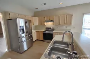 1111 Land Grant Rd, Charlotte, NC 28217 - Photo 2