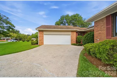 197 Park Road, Mount Holly, NC 28120 - Photo 2