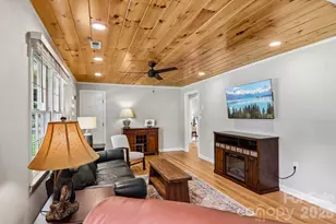 241 E Deep Creek Rd, Bryson City, NC 28713 - Photo 20