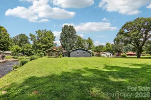 241 E Deep Creek Rd, Bryson City, NC 28713 - Photo 10