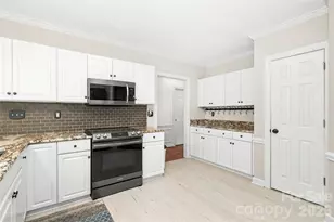 7903 Long Nook Ln, Charlotte, NC 28277 - Photo 10