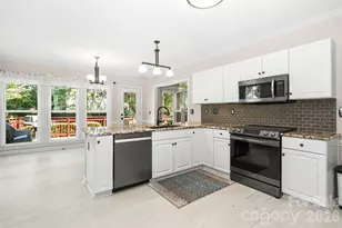 7903 Long Nook Ln, Charlotte, NC 28277 - Photo 8