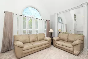 7903 Long Nook Ln, Charlotte, NC 28277 - Photo 4