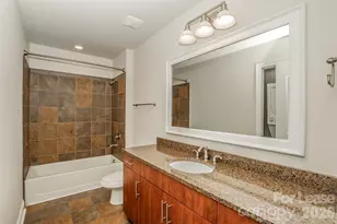701 Royal Ct, Charlotte, NC 28202 - Photo 16