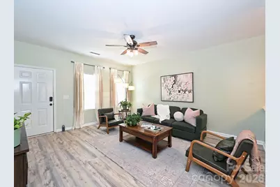 13748 Calloway Glen Drive, Charlotte, NC 28273 - Photo 2