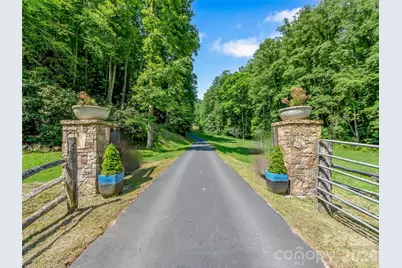 384 Doan Town Road, Burnsville, NC 28714 - Photo 8