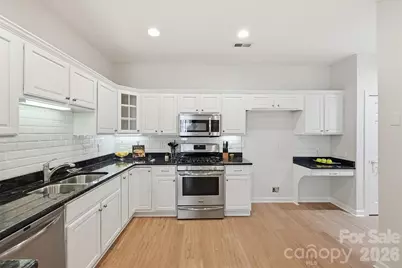 9920 Park Willow Drive, Charlotte, NC 28210 - Photo 12