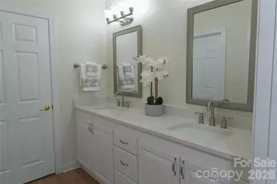 9920 Park Willow Drive, Charlotte, NC 28210 - Photo 18