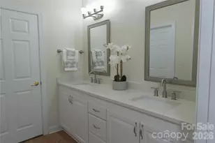 9920 Park Willow Dr, Charlotte, NC 28210 - Photo 18