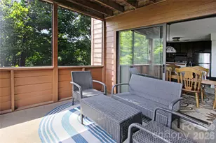 121 Toxaway Vws Dr, Lake Toxaway, NC 28747 - Photo 16