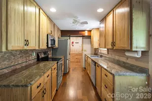 382 Paint Fork Rd, Barnardsville, NC 28709 - Photo 20