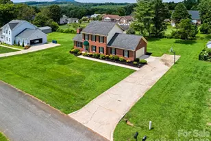 5139 Butner Dr, Hickory, NC 28602 - Photo 2