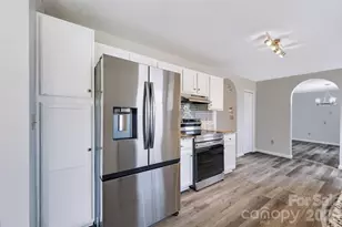 5139 Butner Dr, Hickory, NC 28602 - Photo 6