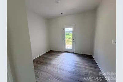 211 E 8th Avenue, Gastonia, NC 28054 - Photo 8