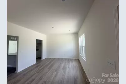 211 E 8th Avenue, Gastonia, NC 28054 - Photo 2