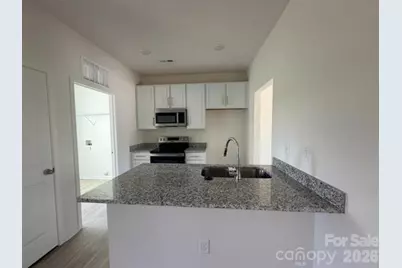 211 E 8th Avenue, Gastonia, NC 28054 - Photo 6
