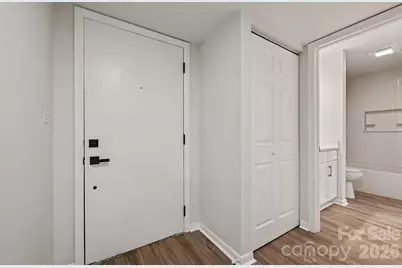 8027 Cedar Glen Drive, Charlotte, NC 28212 - Photo 10
