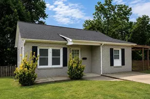 56 1st Ave SE, Taylorsville, NC 28681 - Photo 1