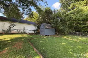 5124 Poplar Springs Dr, Charlotte, NC 28269 - Photo 8