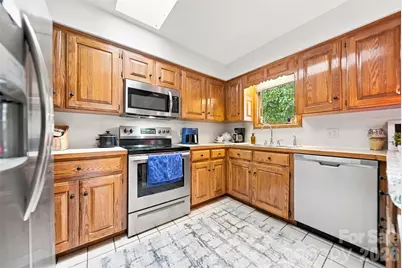 512 Garrou Avenue SE, Valdese, NC 28690 - Photo 18