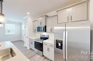 3640 Spencer St, Charlotte, NC 28205 - Photo 8