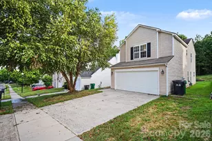 10220 Seedling Ln, Charlotte, NC 28214 - Photo 2