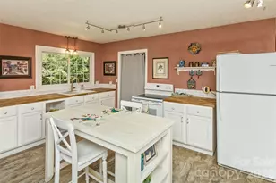 136 Flynn Branch Rd, Fletcher, NC 28732 - Photo 16