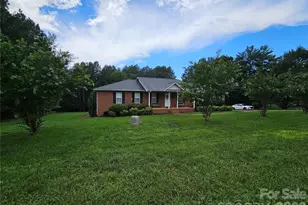 306 Gardner Point Dr, Stoney Point, NC 28678 - Photo 16