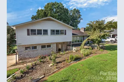 2661 Tiffany Street, Conover, NC 28613 - Photo 2