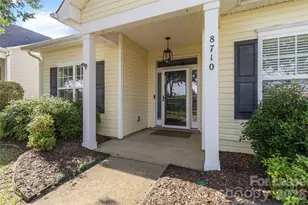 8710 Arrowhead Pl Ln, Cornelius, NC 28031 - Photo 4