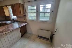 678 Brown Ave, Waynesville, NC 28786 - Photo 18