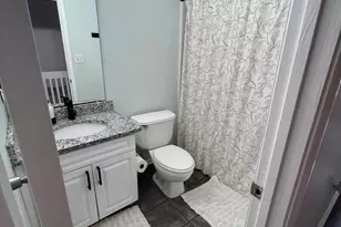 6431 Mallard View Ln, Charlotte, NC 28269 - Photo 14