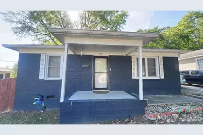 405 Killian Avenue, Mount Holly, NC 28120 - Photo 1