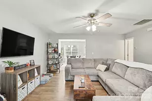 4732 Grasset Ave, Charlotte, NC 28269 - Photo 6